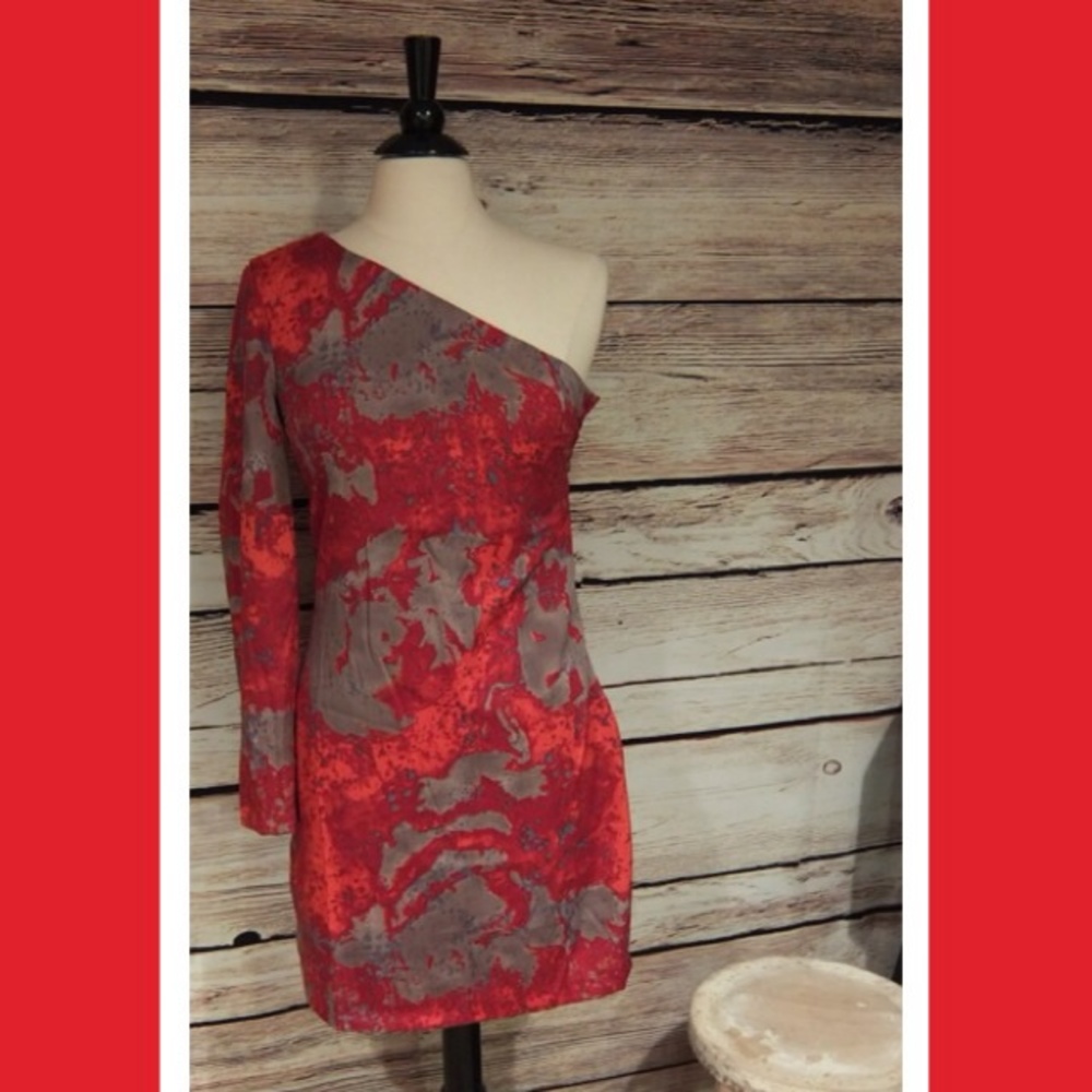 Walter Baker off the shoulder one shoulder dress 8